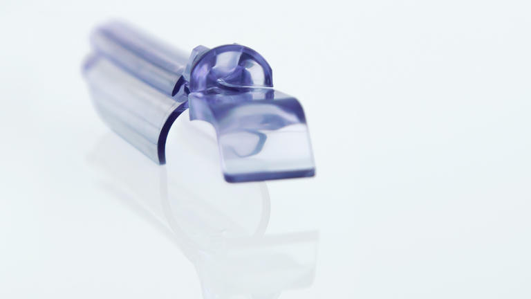 Single use needle guide Single use needle guide